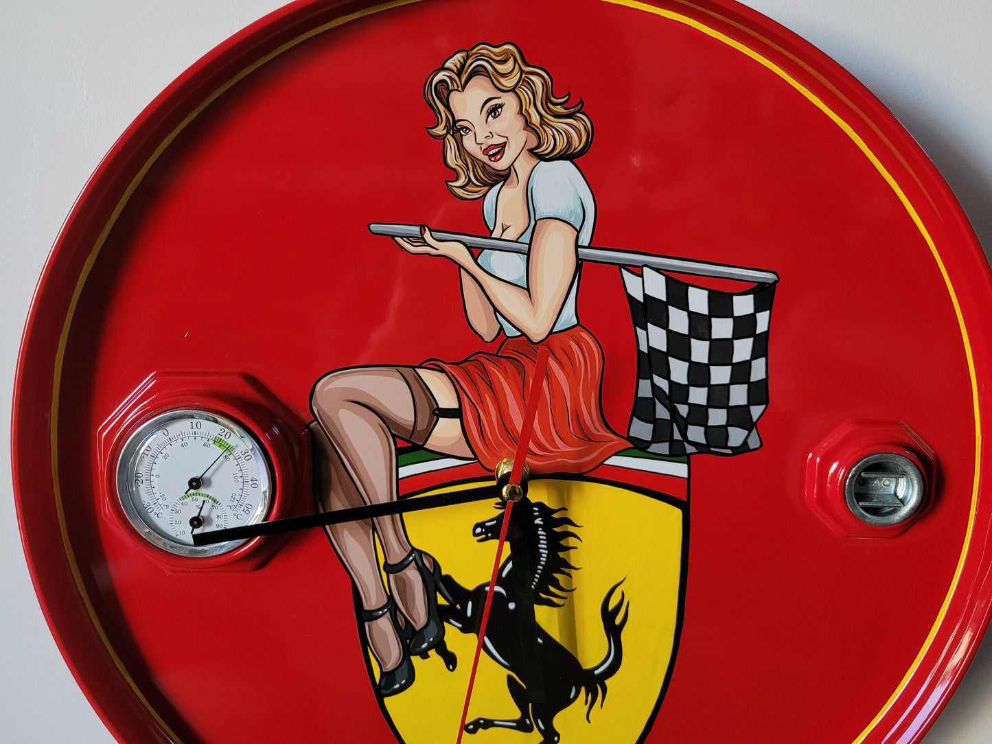 Pendule Ferrari Flag Girl
