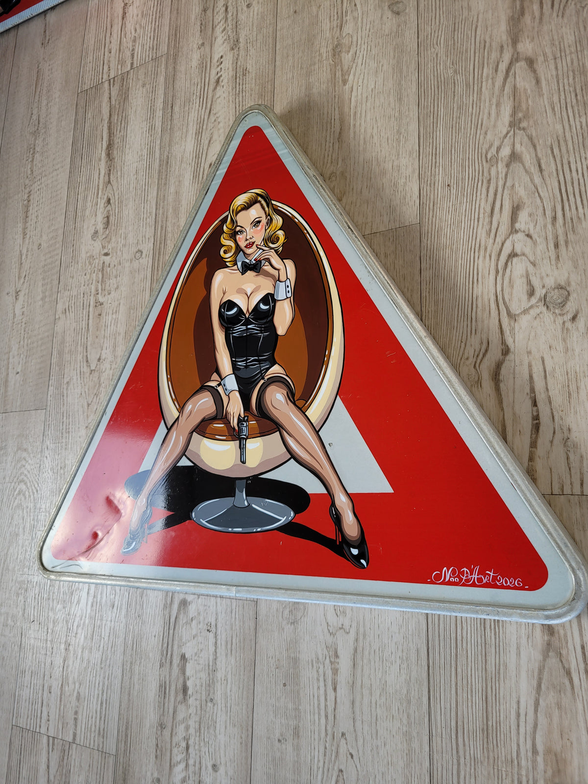 James Bond Girl 002