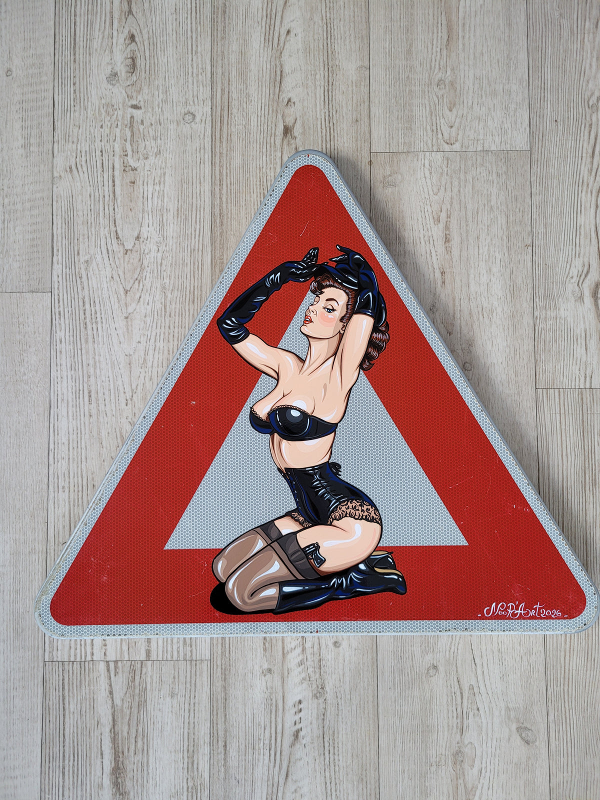 James bond Girl 001