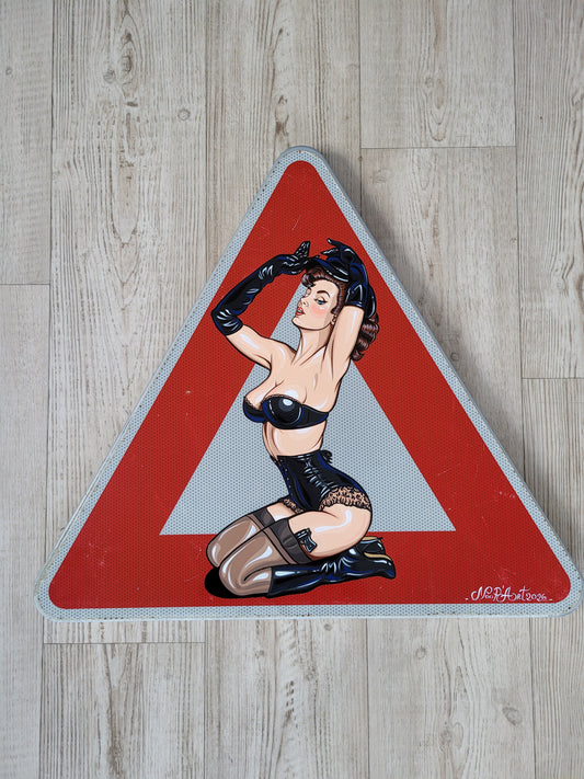 James bond Girl 001