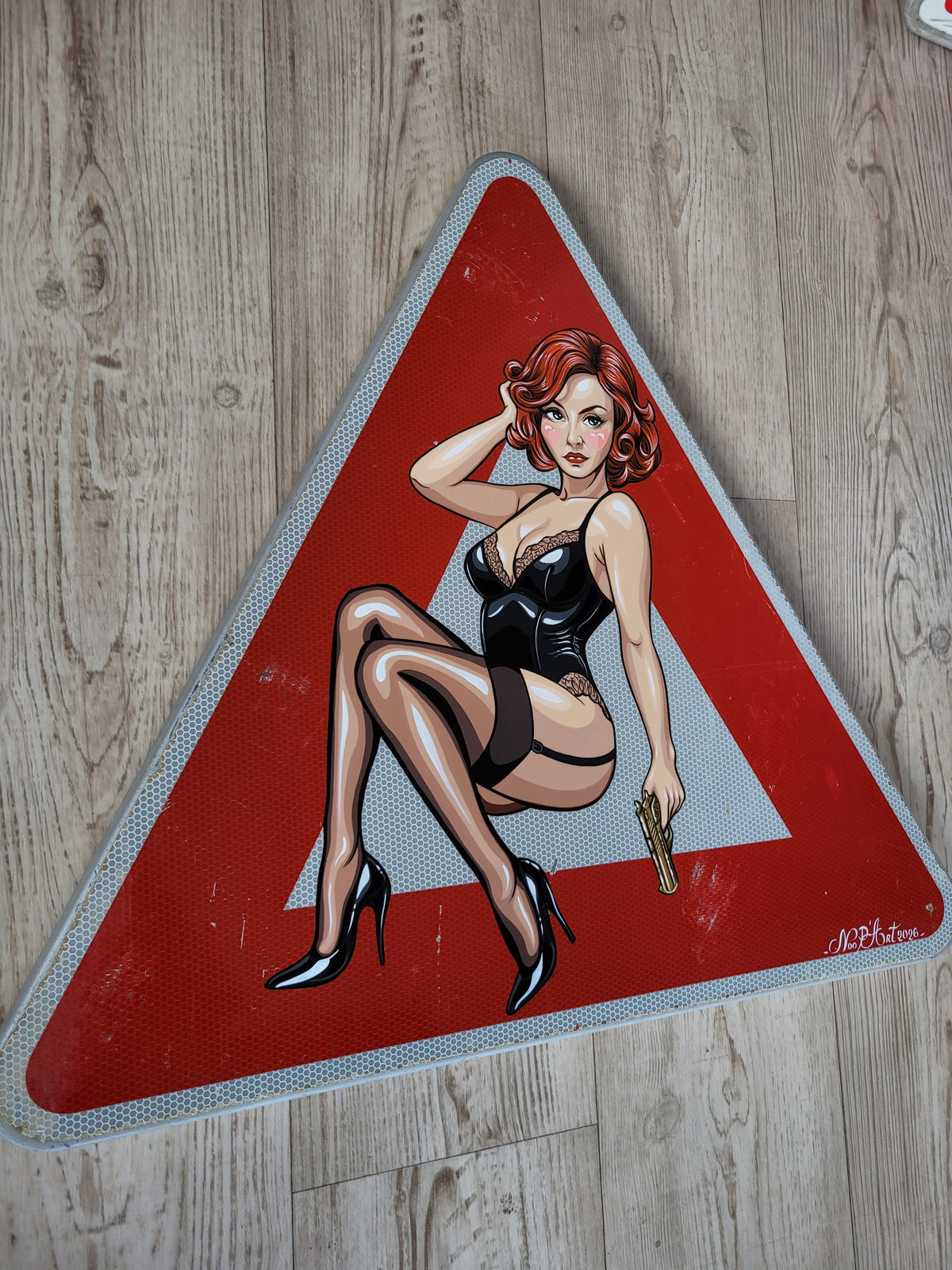 James Bond Girl 003